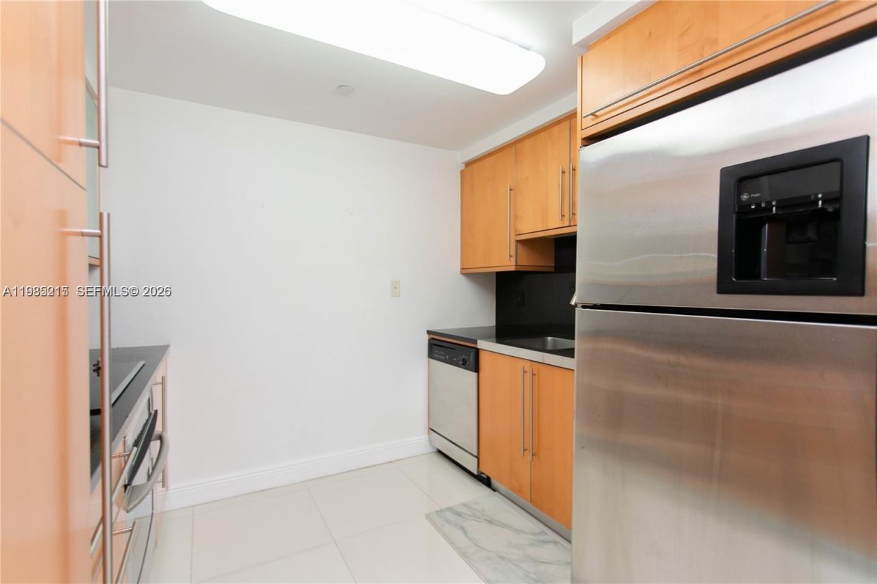 6365 Collins Ave, Unit 806, Miami Beach, FL 33141 Photo