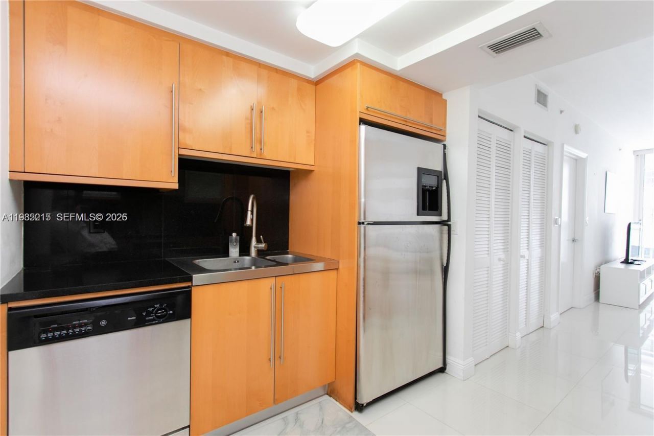 6365 Collins Ave, Unit 806, Miami Beach, FL 33141 Photo