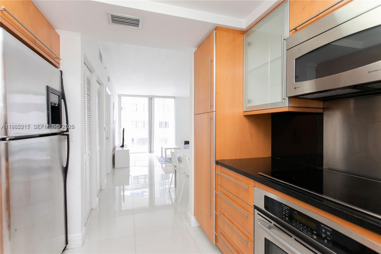 6365 Collins Ave, Unit 806, Miami Beach, FL 33141 Photo