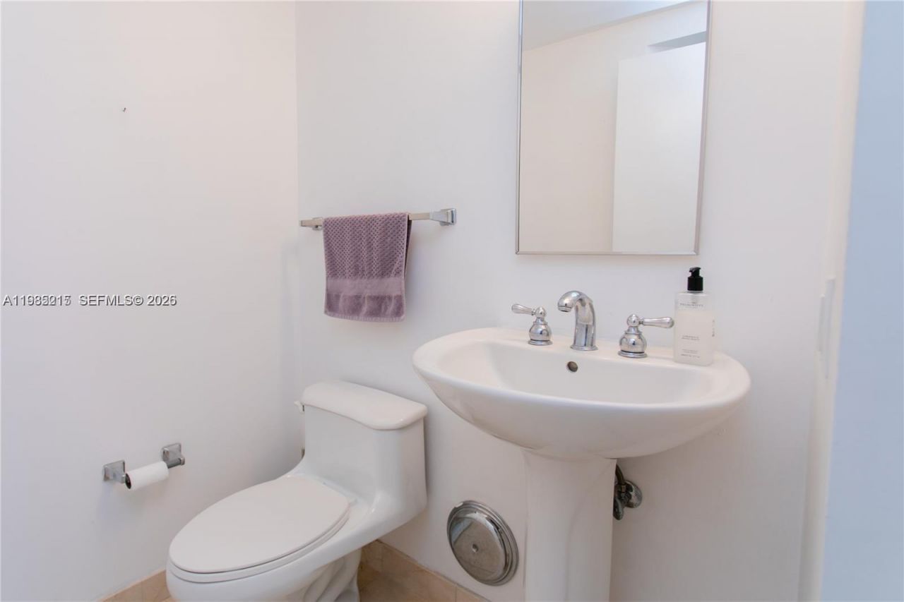 6365 Collins Ave, Unit 806, Miami Beach, FL 33141 Photo