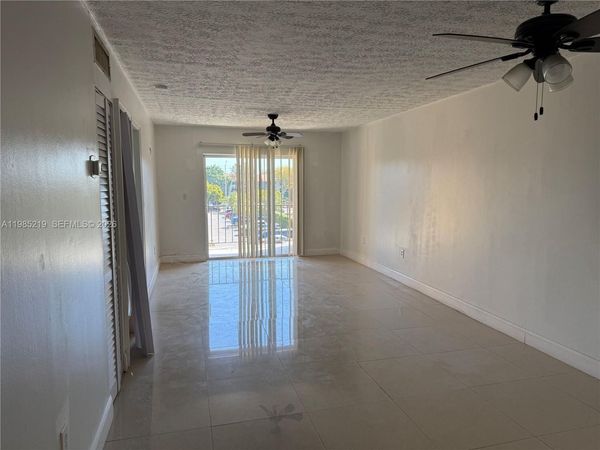 6055 W 19th Ave , Unit 311, Hialeah, FL 33012