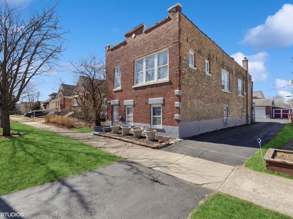 4332 Amelia Avenue , Lyons, IL 60534