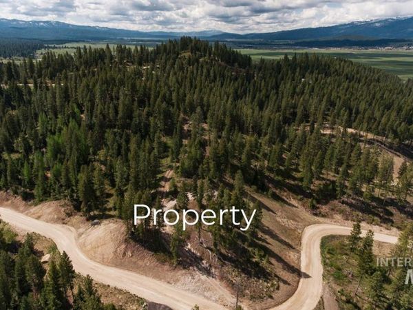 38 San Ignacio Way, Cascade, ID 83611