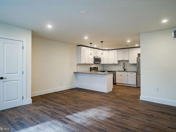 21 GAY STREET , Unit 304, PHOENIXVILLE, PA 19460