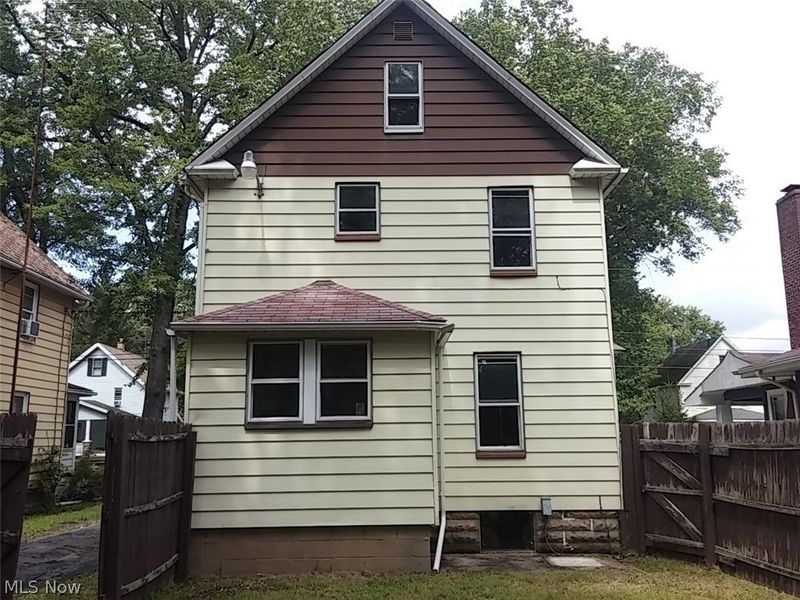 442 Belmont Avenue, Niles, OH 44446 Photo 3
