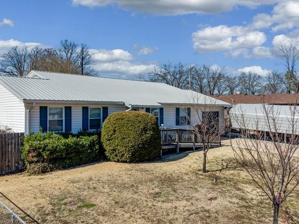 1308 S Oak Street , Grove, OK 74344