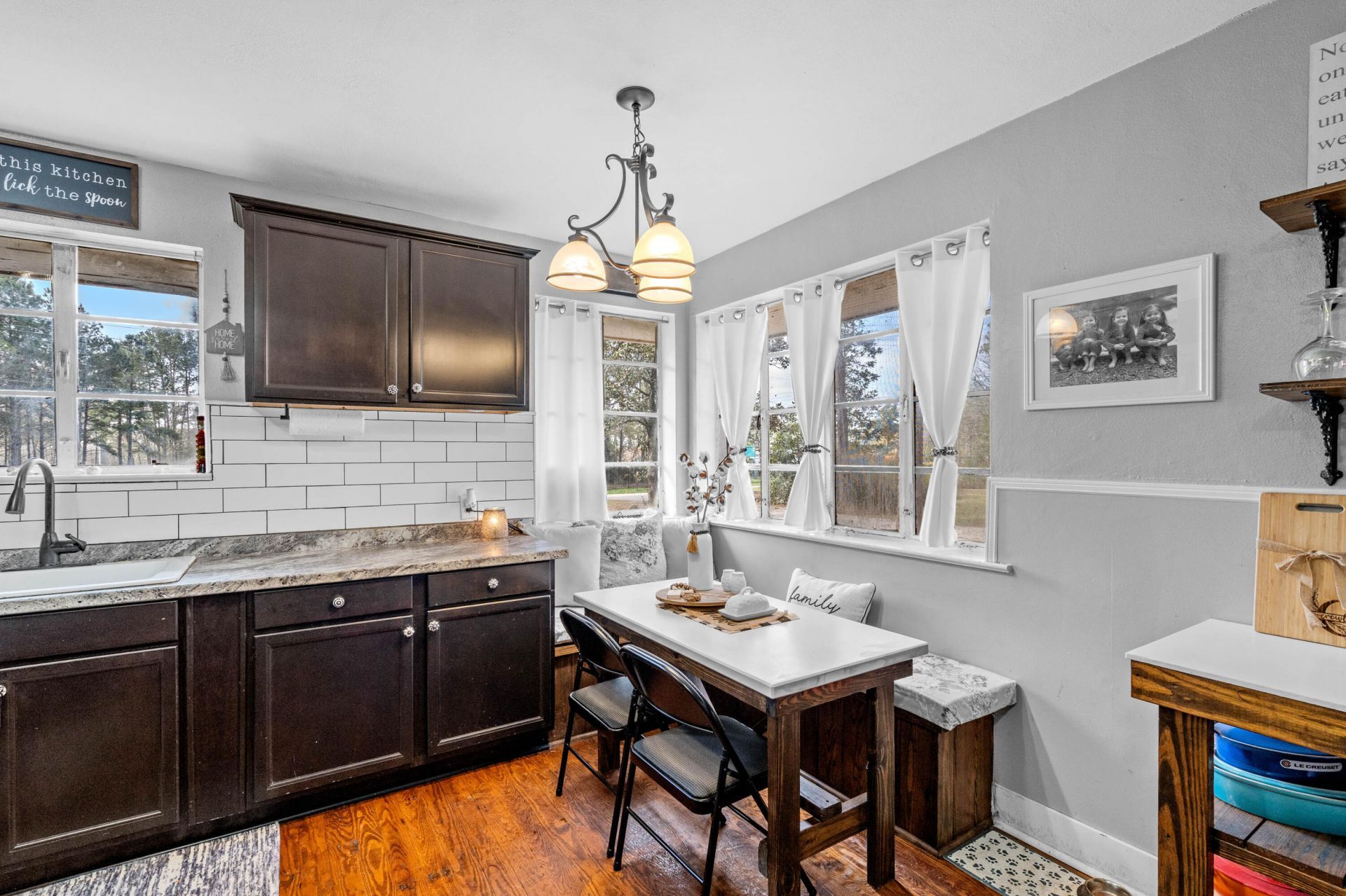 22 Flowers Street Photo 19