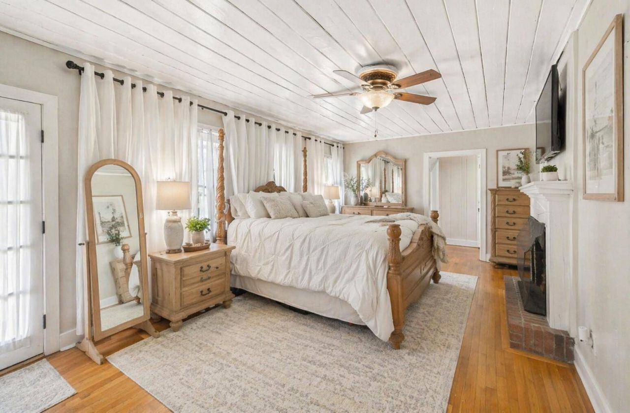 22 Flowers Street Photo 21