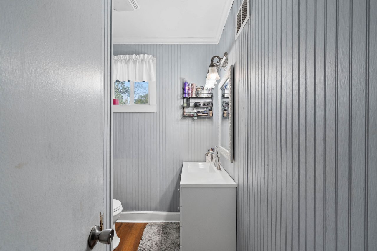 22 Flowers Street Photo 22