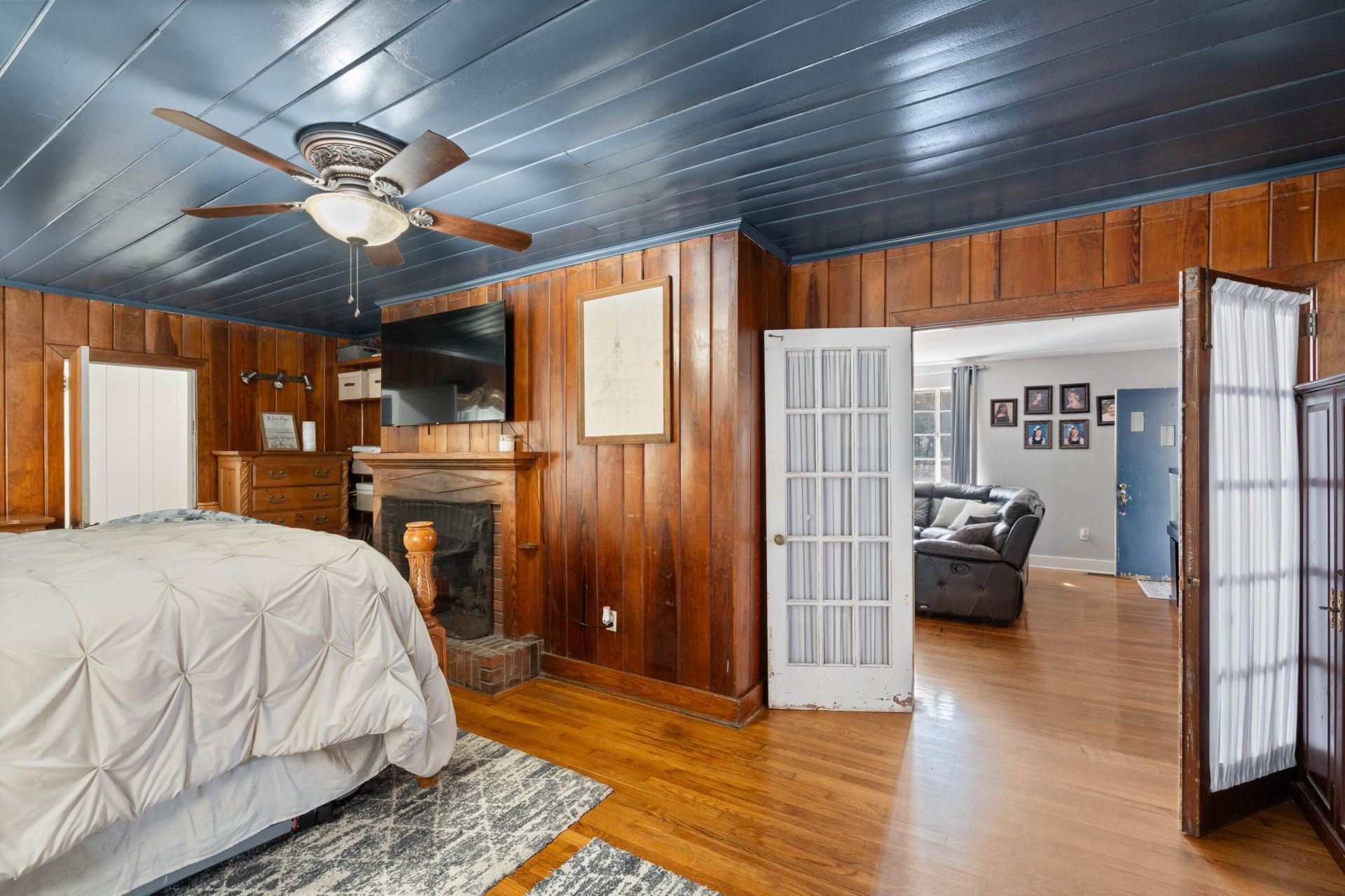 22 Flowers Street Photo 23