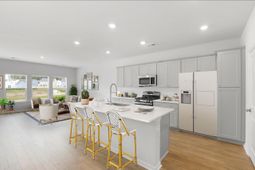 1037 Patagonia Street photo 4