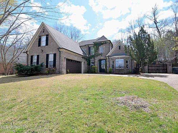 159 Lindsey Drive, Hernando, MS 38632