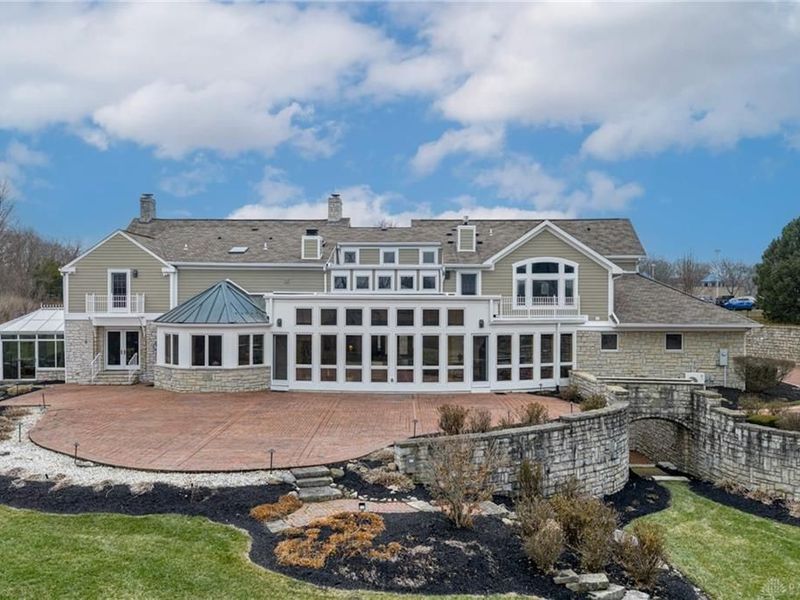 590 Versailles Drive, Centerville, OH 45459 Photo 2