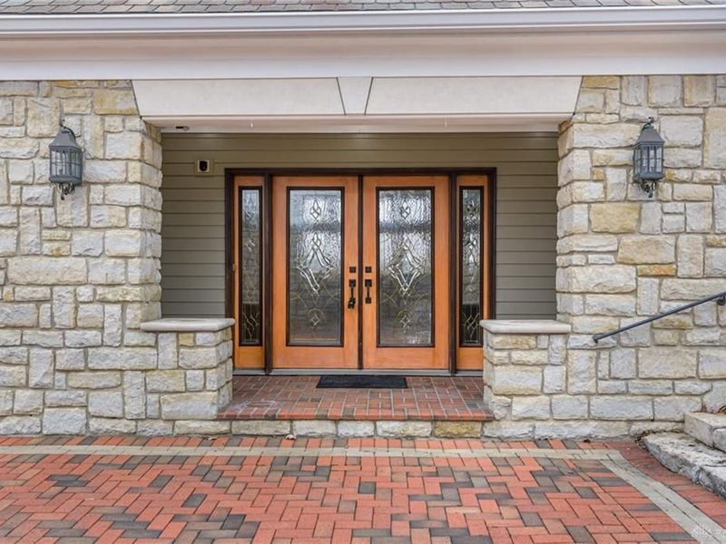 590 Versailles Drive, Centerville, OH 45459 Photo 9