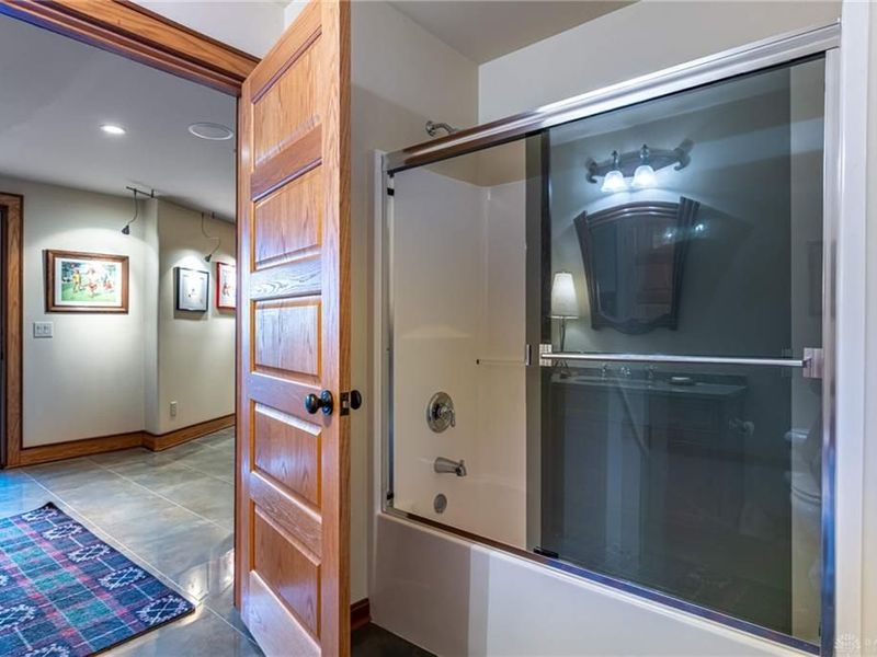 590 Versailles Drive, Centerville, OH 45459 Photo 94