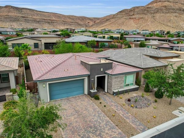 6803 Regency Crest Avenue, Las Vegas, NV 89148