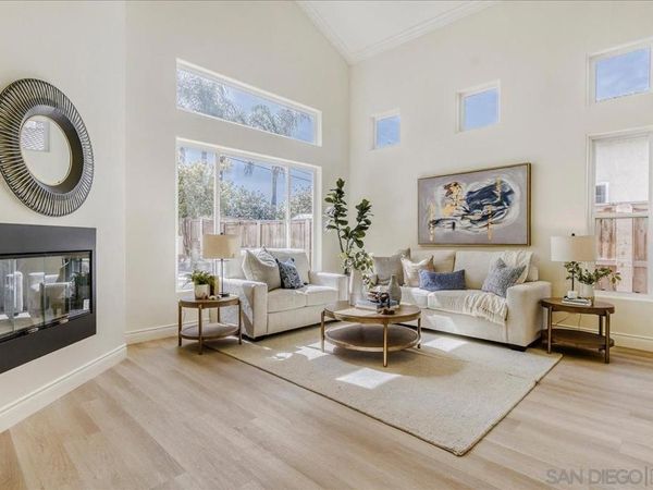 1974 Olivia Gln, Escondido, CA 92025