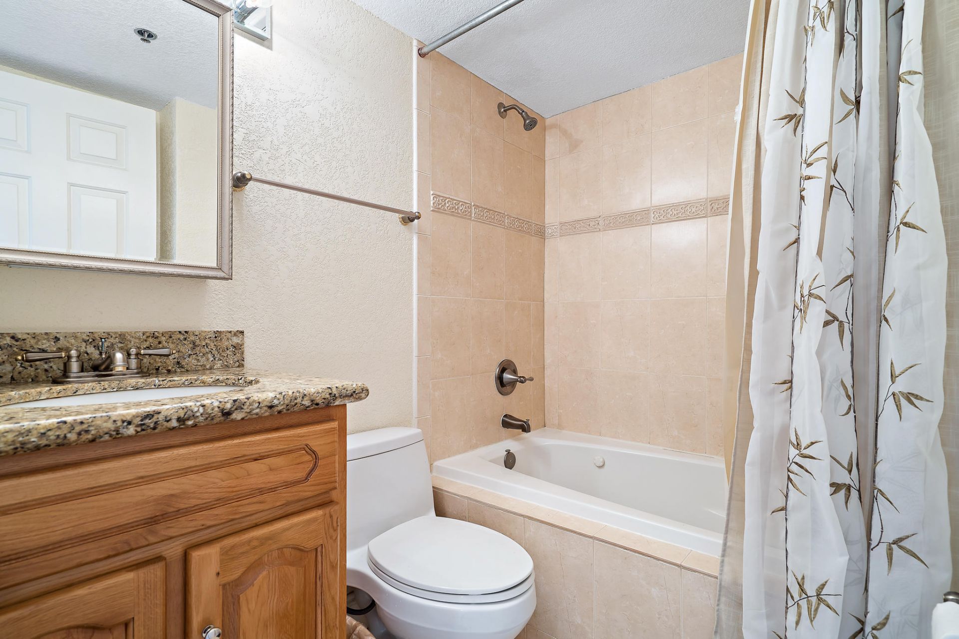 275 Palm Avenue, Unit C201, Jupiter, FL 33477 Photo