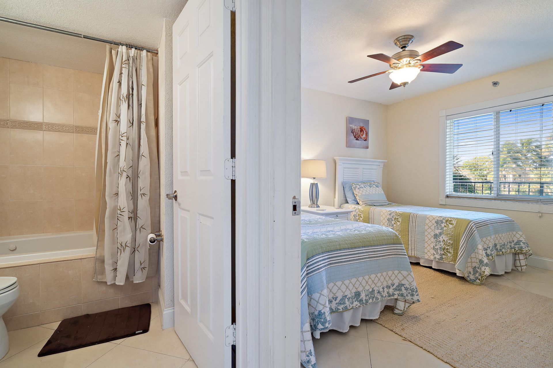 275 Palm Avenue, Unit C201, Jupiter, FL 33477 Photo