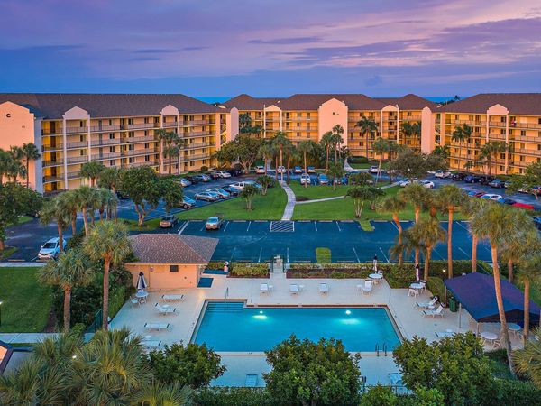 275 Palm Avenue, Unit C406, Jupiter, FL 33477