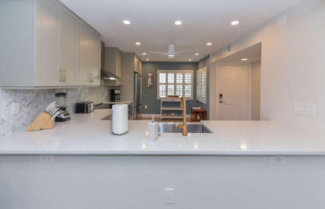 275 Palm Avenue, Unit C406, Jupiter, FL 33477 Photo