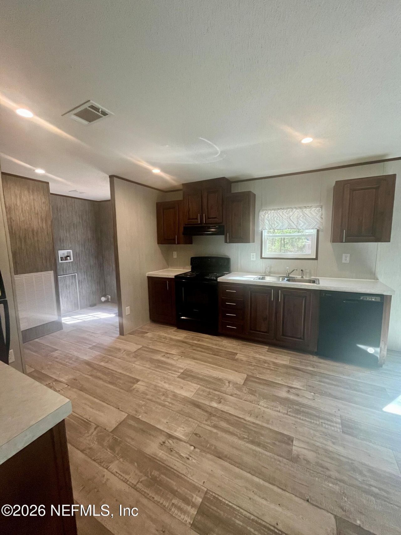 400 S Holly Avenue, Florahome, FL 32140 Photo