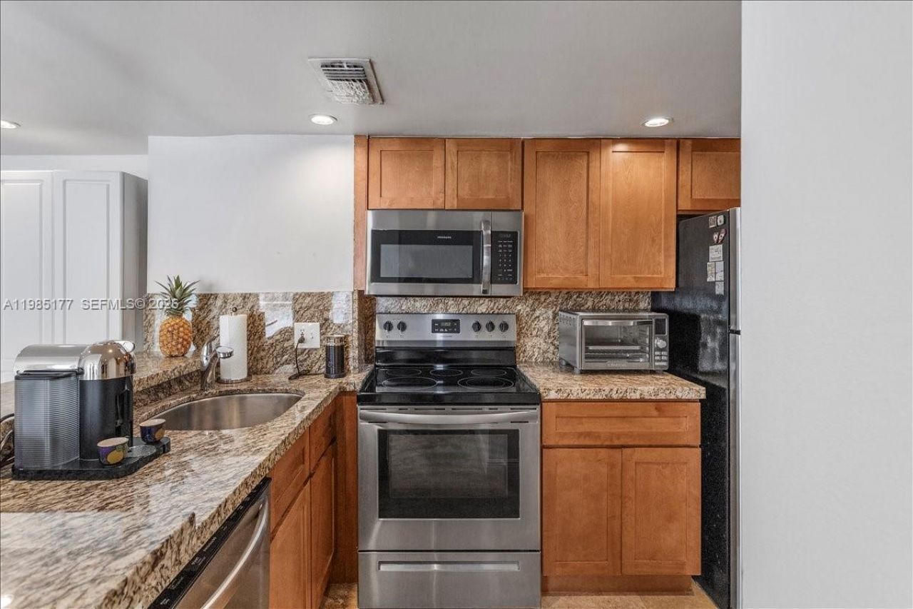 770 Claughton Island Dr , Unit 1614, Miami, FL 33131 Photo