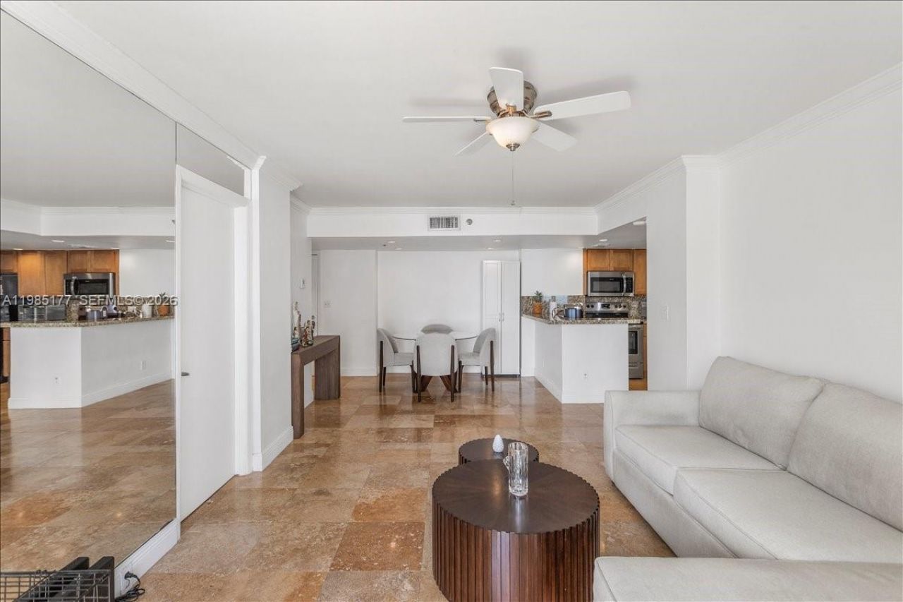 770 Claughton Island Dr , Unit 1614, Miami, FL 33131 Photo