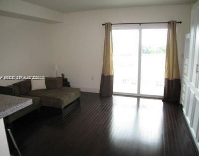 2740 SW 28th Ter , Unit 503, Miami, FL 33133 Photo