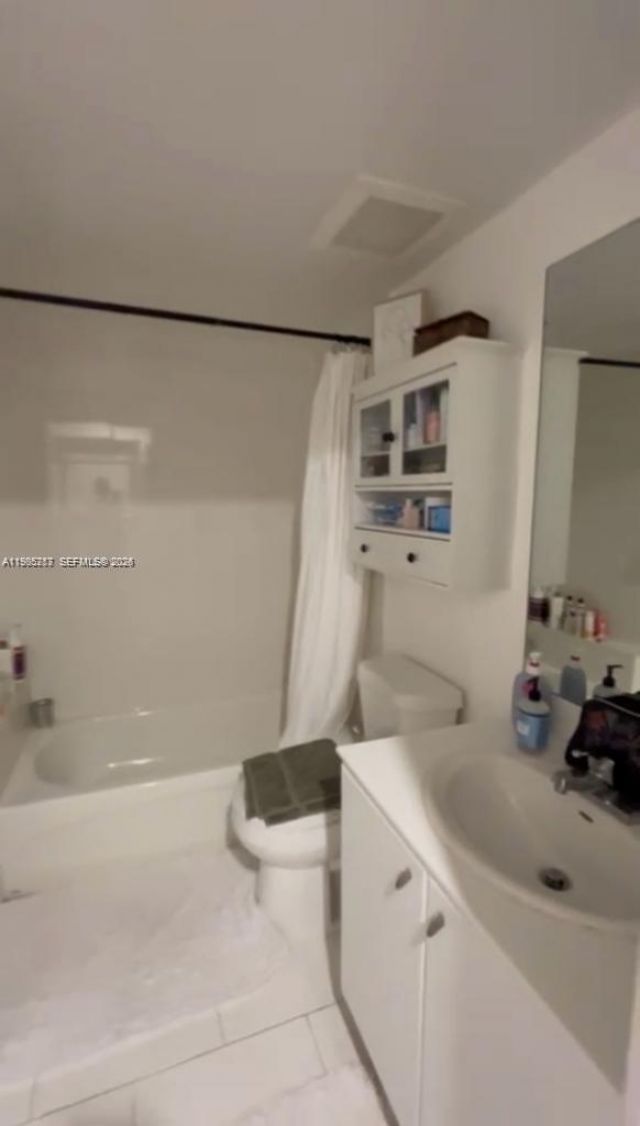 2740 SW 28th Ter , Unit 503, Miami, FL 33133 Photo