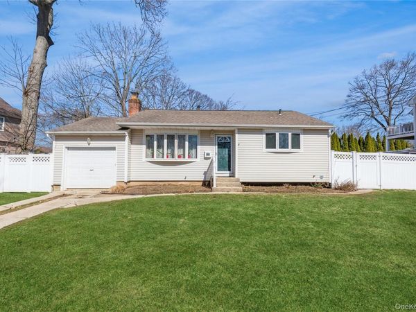 3 Grand Haven Drive , Commack, NY 11725