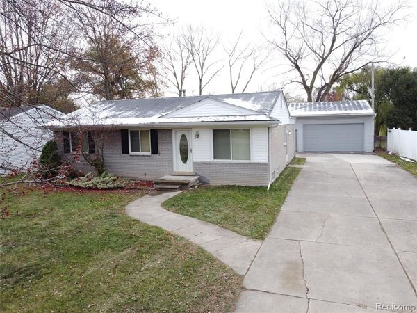 48118 Forbes Street, New Baltimore, MI 48047