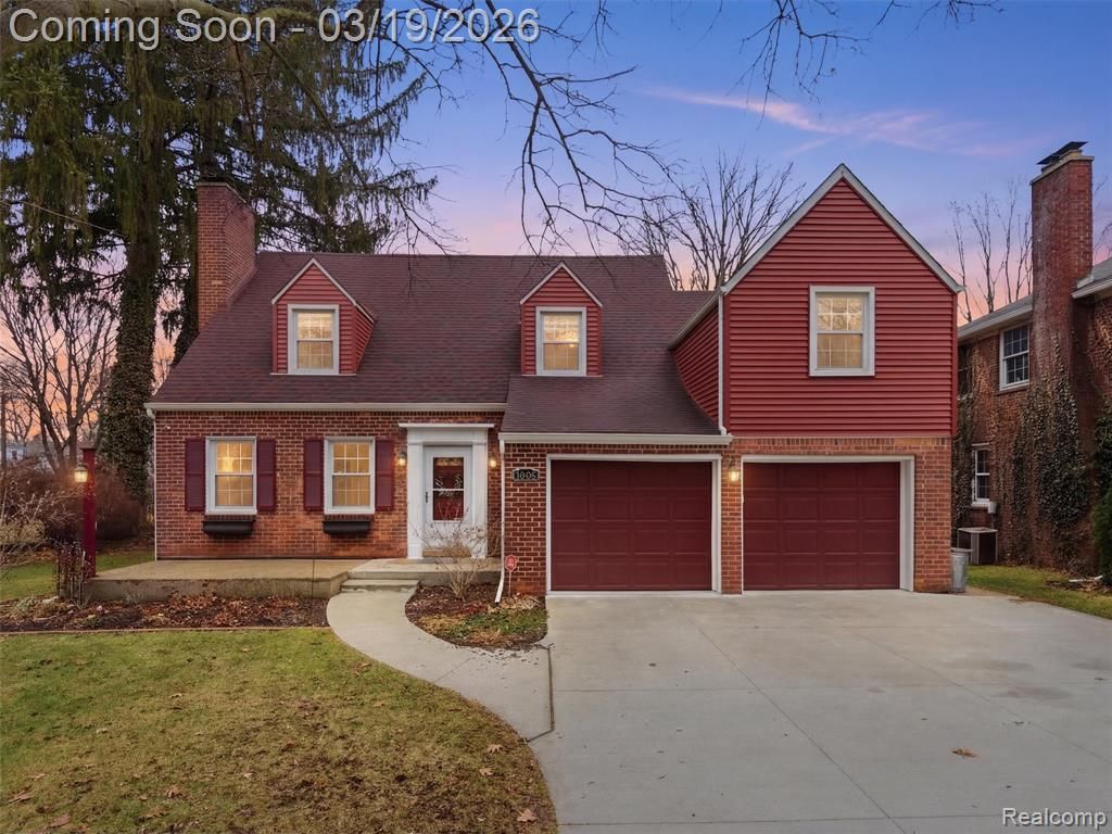 27320 Sunset Boulevard E, Lathrup Village, MI 48076 Main Photo