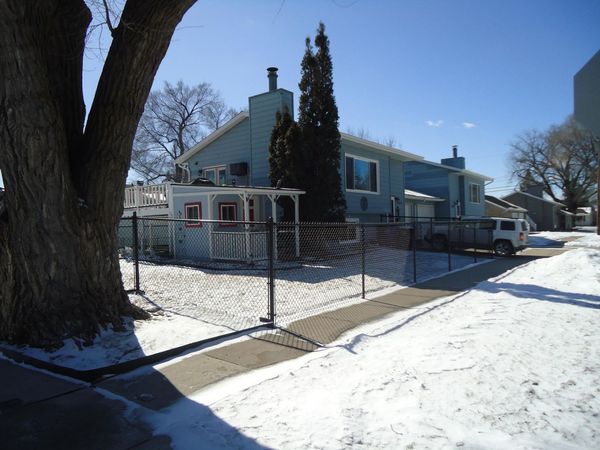 1502 S 16th Avenue S, Fargo, ND 58103