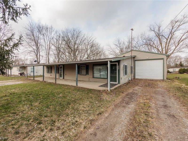 12286 Eaton Boulevard, Grafton, OH 44044 Photo 1