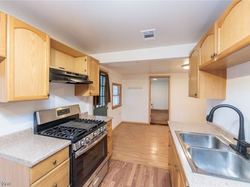 12286 Eaton Boulevard, Grafton, OH 44044 Photo 20