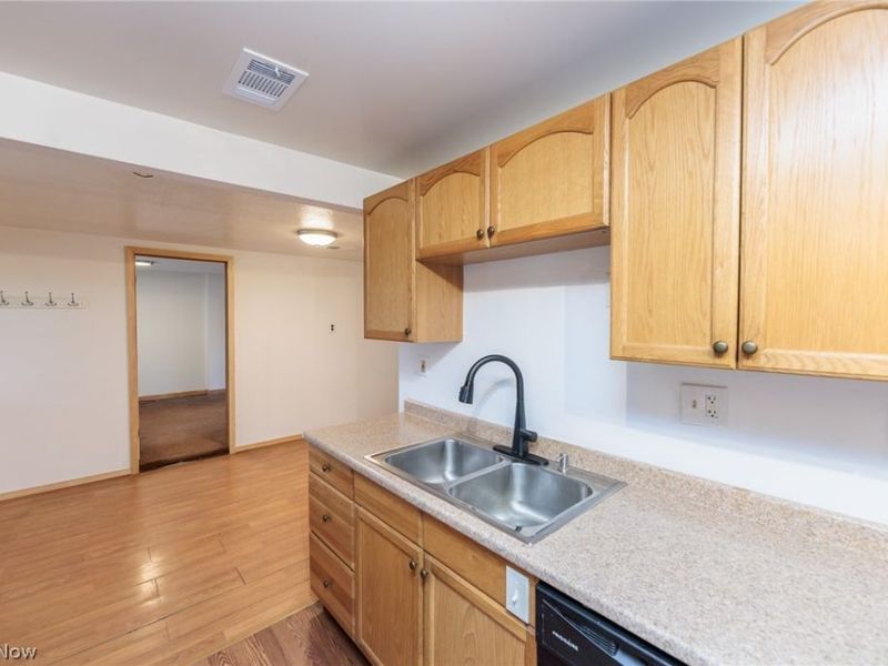 12286 Eaton Boulevard, Grafton, OH 44044 Photo 22