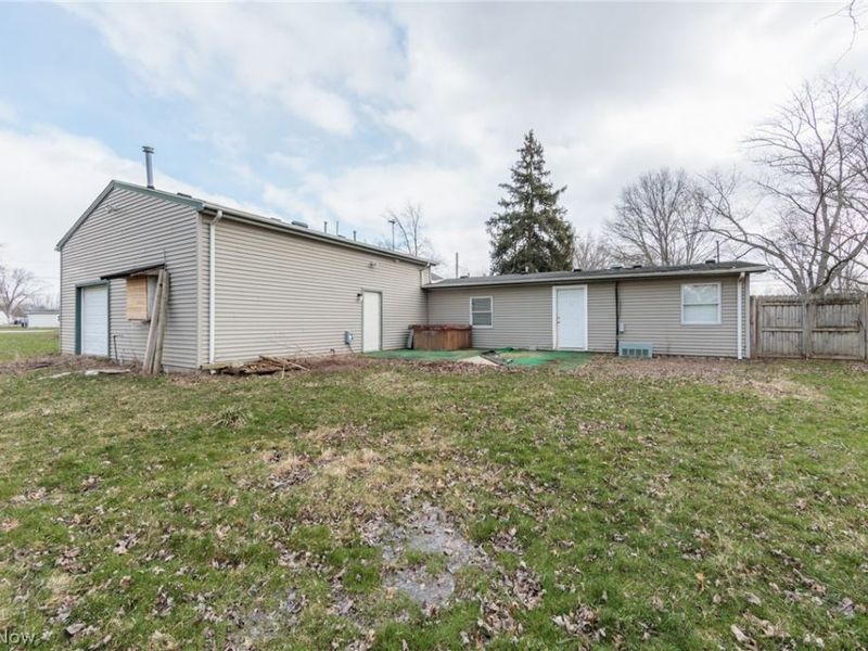 12286 Eaton Boulevard, Grafton, OH 44044 Photo 6