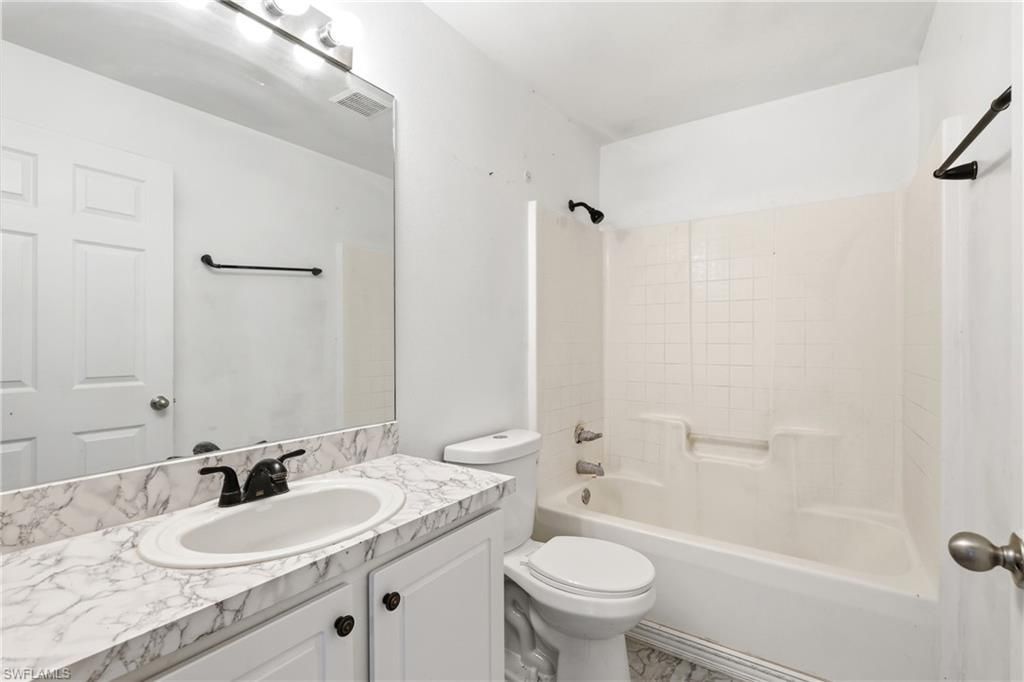 2009 NE 13th Pl, Cape Coral, FL 33909 Photo