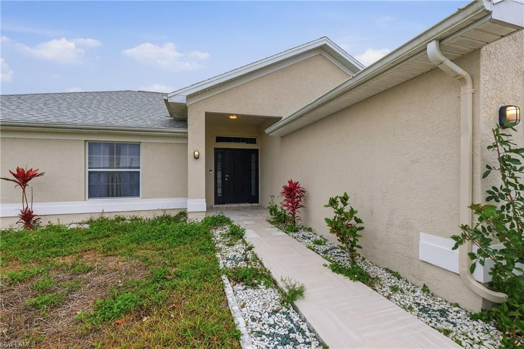 2009 NE 13th Pl, Cape Coral, FL 33909 Photo