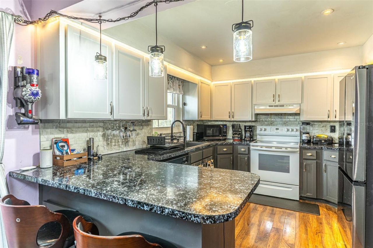 114 Lake Mattie Road , Auburndale, FL 33823 Photo