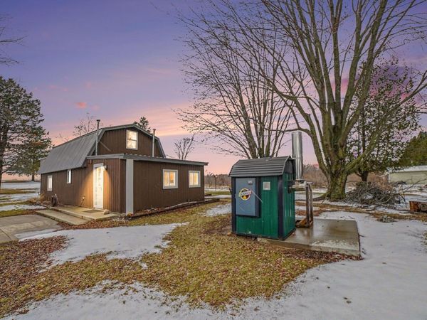 6923 Crawford Road S, Mt Pleasant, MI 48858