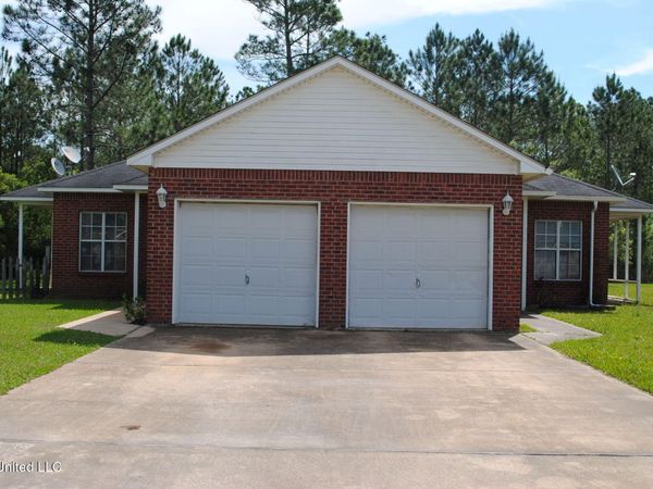 8018 Exchange Street, Gautier, MS 39553