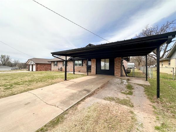 3511 Cox Street, Choctaw, OK 73020