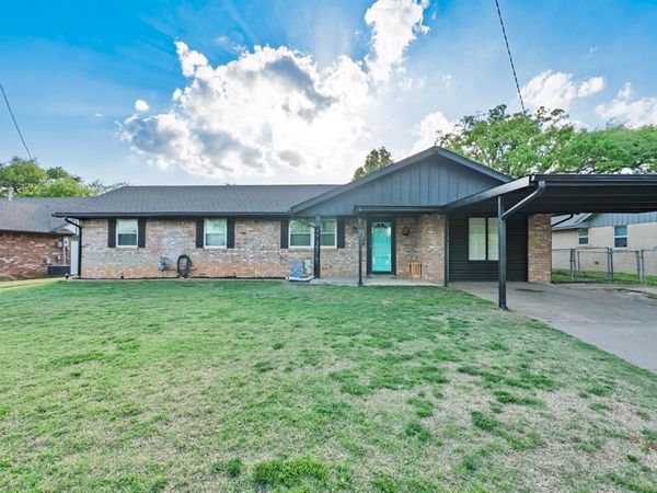 3511 Cox Street, Choctaw, OK 73020