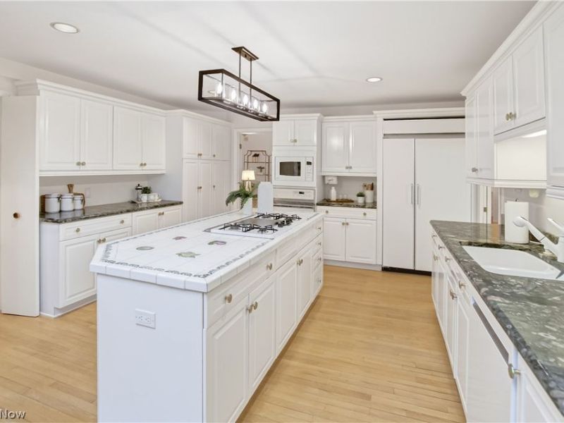 2 Haverhill Court, Beachwood, OH 44122 Photo 10