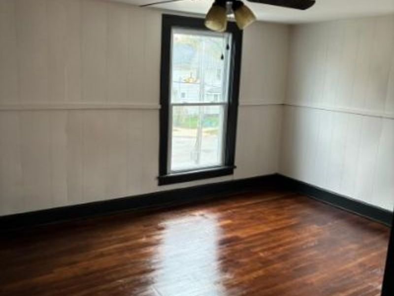 189 E Prospect Street, Painesville, OH 44077 Photo 11