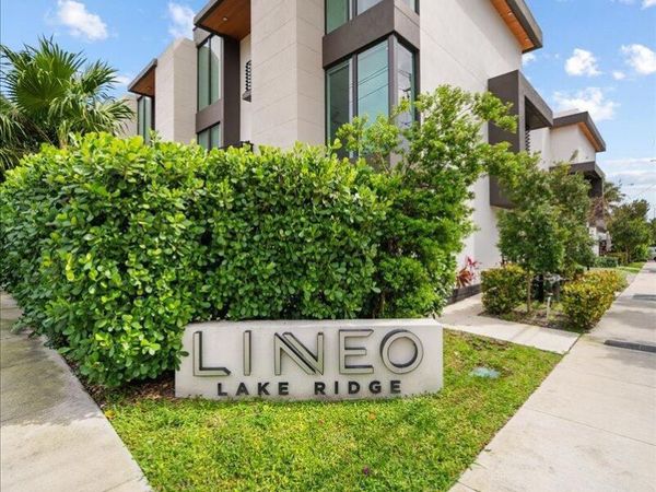 1052 N Victoria Park Road, Fort Lauderdale, FL 33304