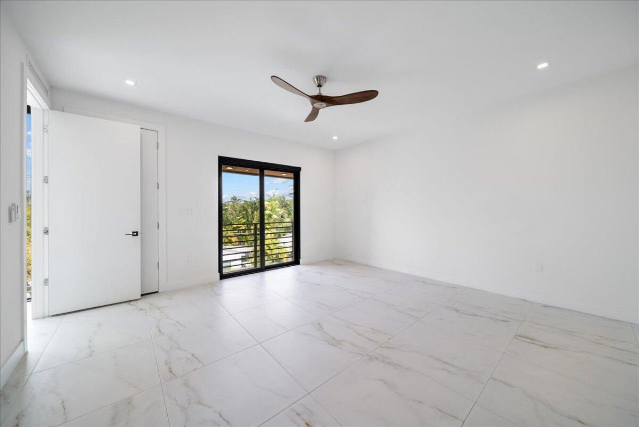 1052 N Victoria Park Road, Fort Lauderdale, FL 33304 Photo