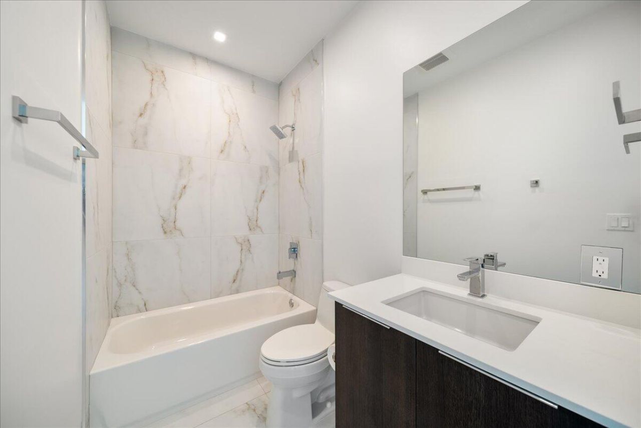 1052 N Victoria Park Road, Fort Lauderdale, FL 33304 Photo